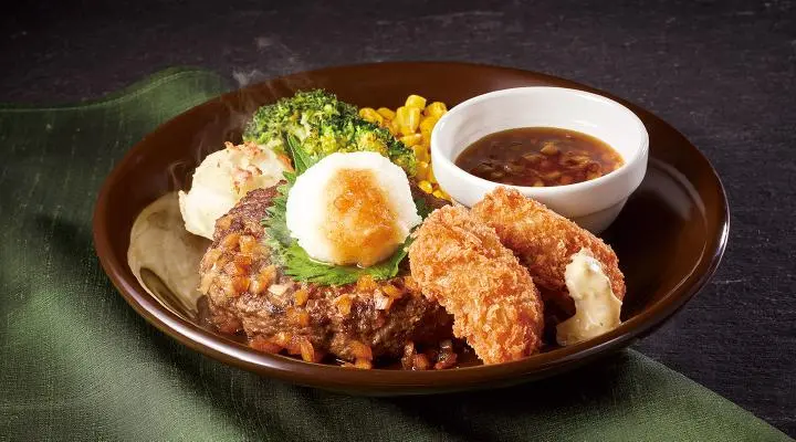 100% Angus Beef Steak Hamburger with Japanese Vinegar Sauce & Fried Oysters