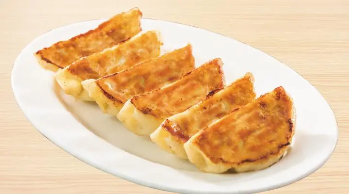 Authentic Pan-Fried Gyoza (6 pcs)