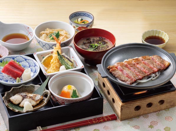 Shokado Bento [with Aged Sirloin Steak]